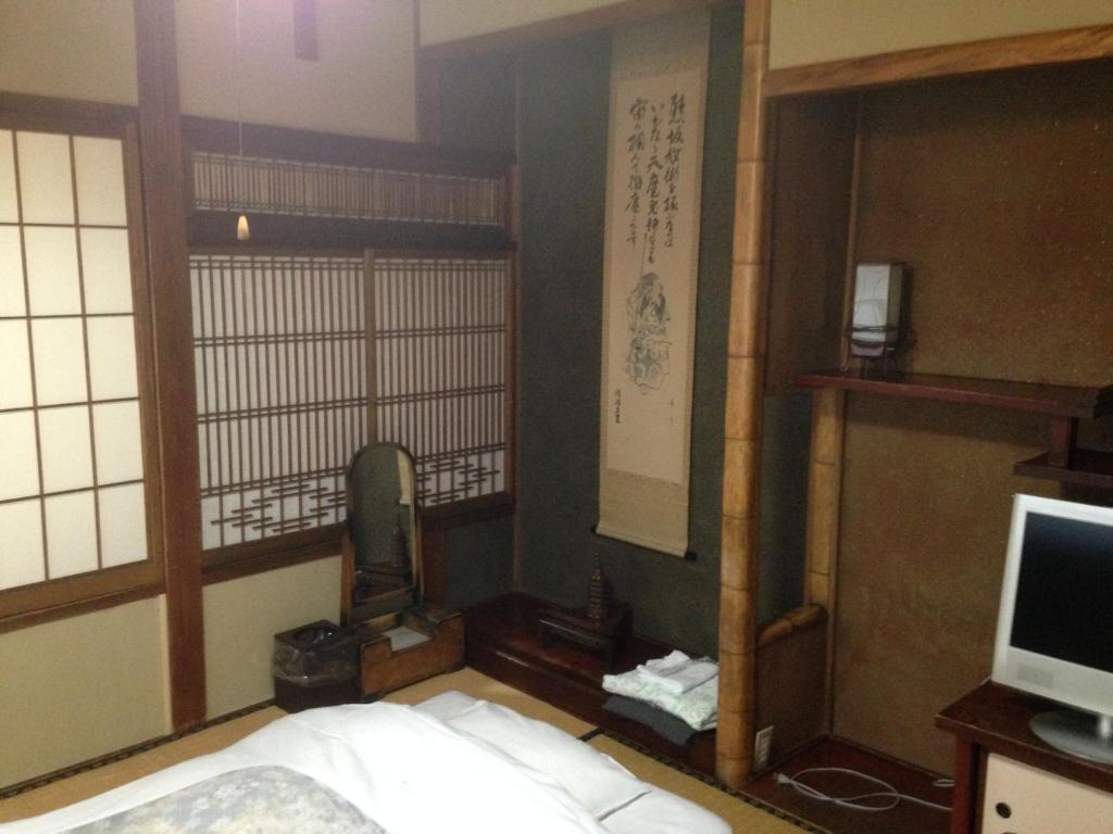 Chuokan Shimizuya Ryokan Nagano Room photo